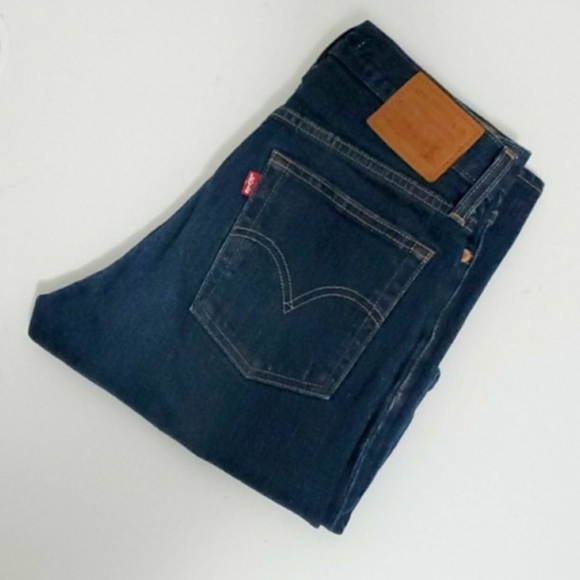 Levi's Denim - NWOT Levi's Wedgie Jeans